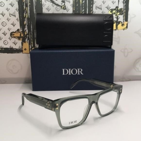 New Authentic Dior Square/Rectangle Green  CD DIAMONDO S61 - Picture 1 of 9